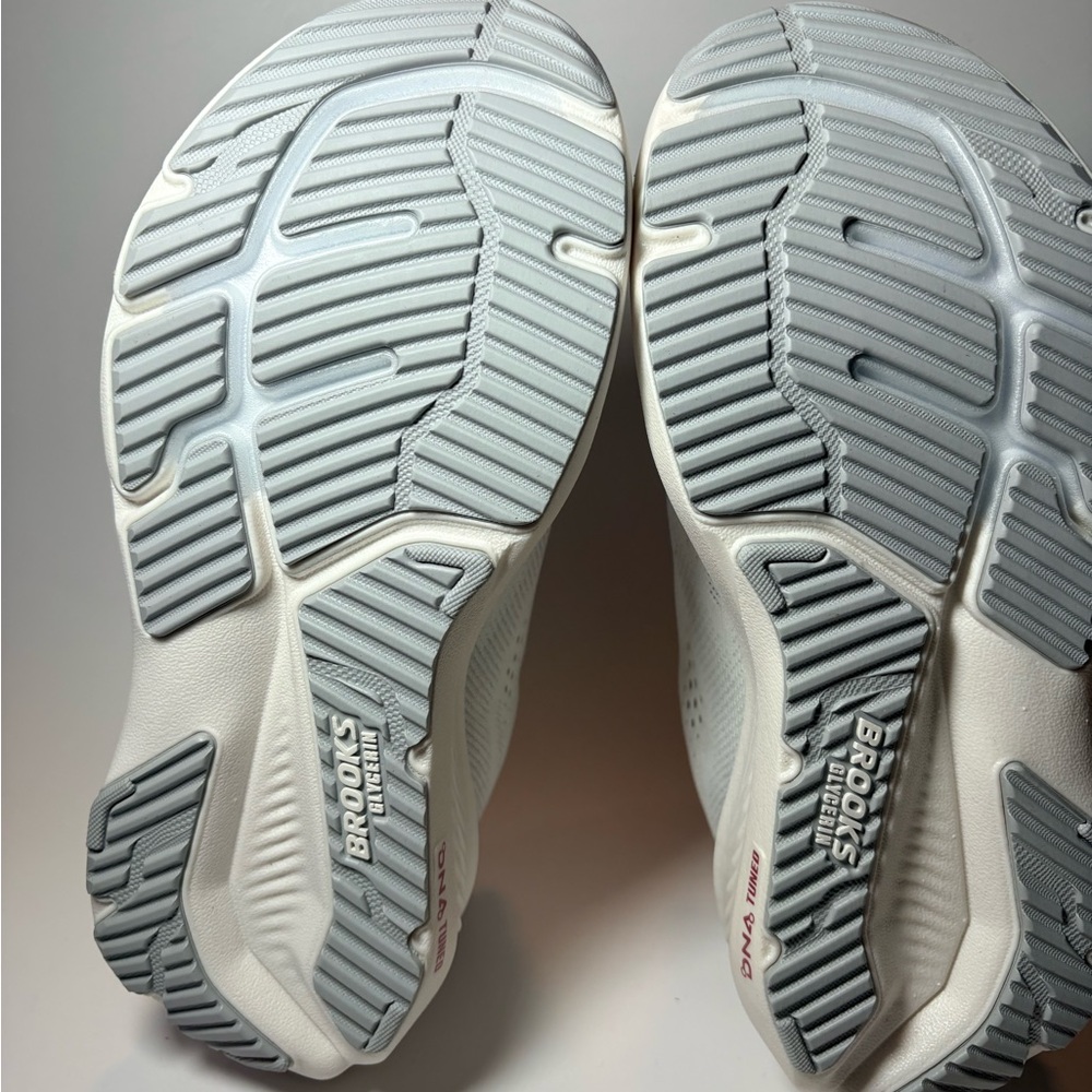 Brand New In The Box 🔥🔥🔥Brooks Glycerin 23 White & Pink Women Size 7 - Picture 11 of 15